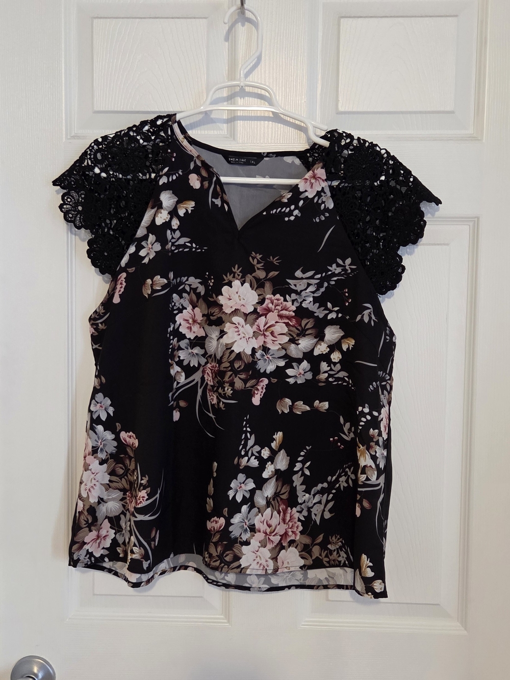 SHEIN Black Floral V-Neck Blouse with Lace Cap Sleeves